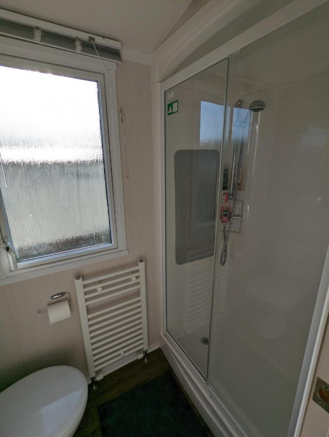 ホテル Sleeps 6 Modern And Bright Caravan Littlesea Haven ウェーマス エクステリア 写真