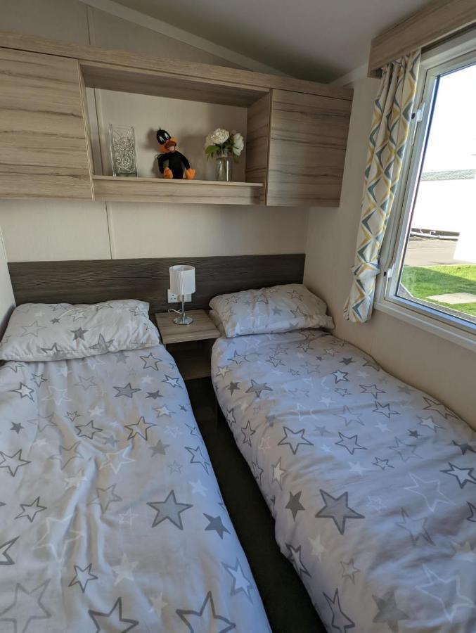 ホテル Sleeps 6 Modern And Bright Caravan Littlesea Haven ウェーマス エクステリア 写真